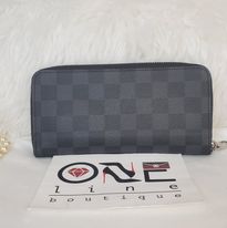 PRE-LOVED LOUIS VUITTON VERTICAL DAMIER GRAPHITE WALLET