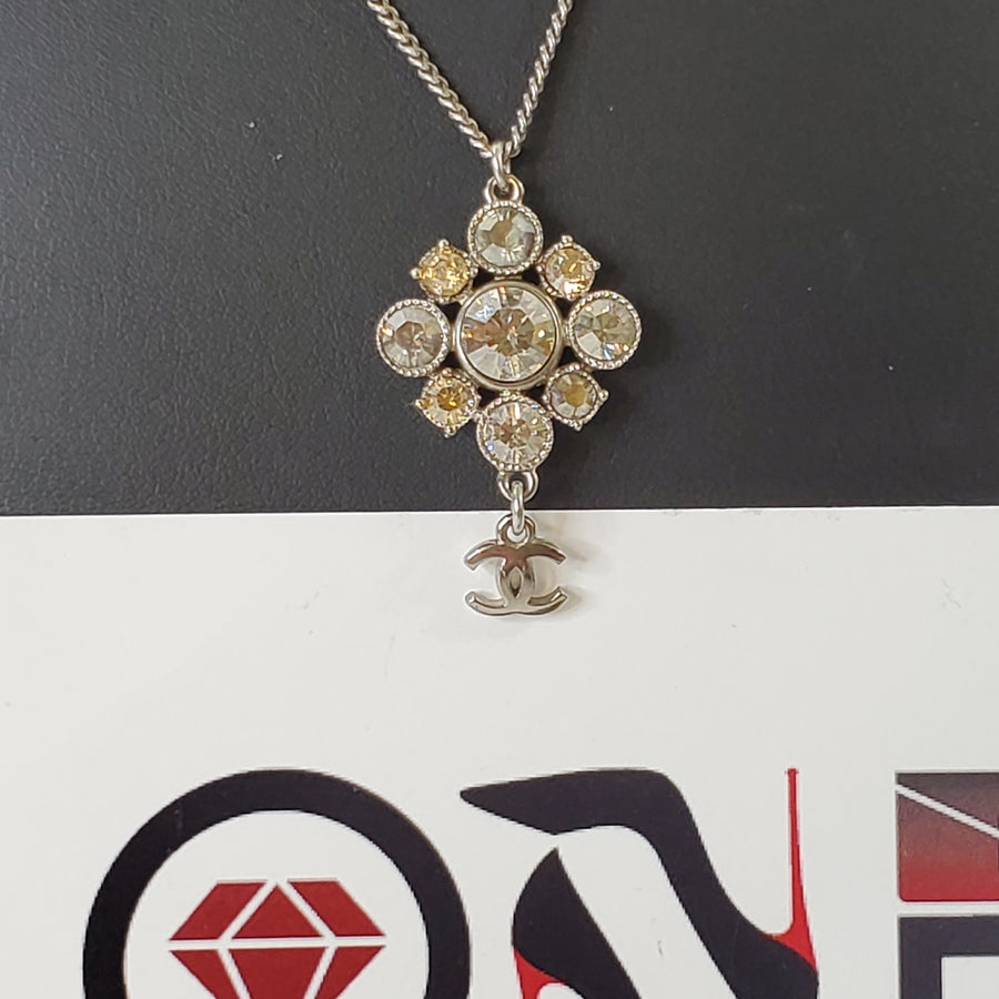 PRE-LOVED CHANEL NECKLACE COCO MARK FLOWER