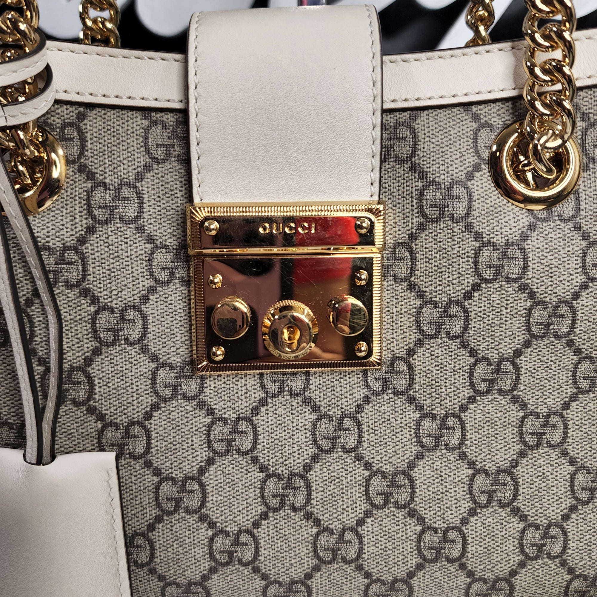 NEW GUCCI - PADLOCK GG SMALL SHOULDER BAG - OneLine Boutique