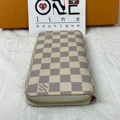 PRE-LOVED ZIPPY CRUISE SHIP TRUNK WALLET DAMIER AZUR